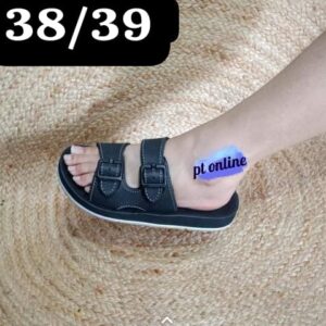 Women Slippers Black