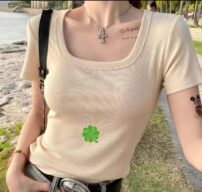 RC Women CropTop - Image 2